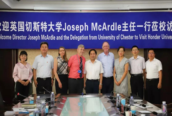 英國切斯特大學Joseph McArdle主任一行蒞臨我院參觀考察